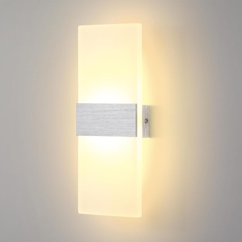 LED sienas lampa 6W silti balta