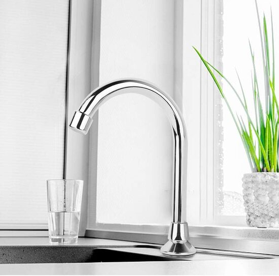 Ar kājas pedāli regulējams ūdens krāns izlietnei