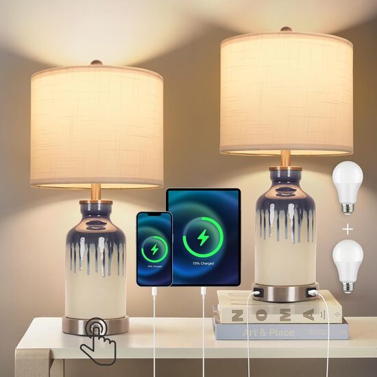 2 skārienjutīgas aptumšojamas, galda lampas ar USB A+ C tipa portiem