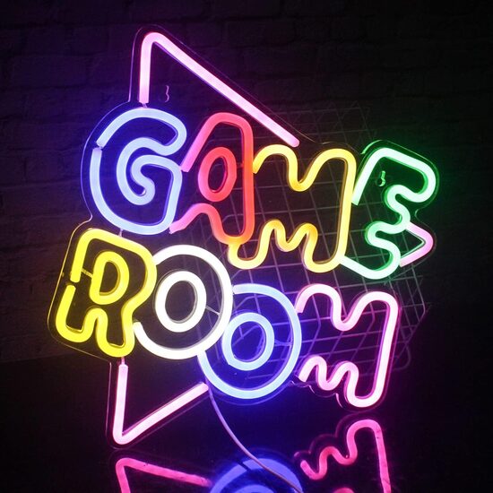 Neona gaismas uzraksts Game Room