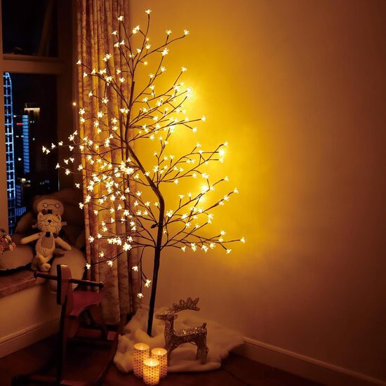 Gaismas koks ar 200 LED ziediem, 180 cm