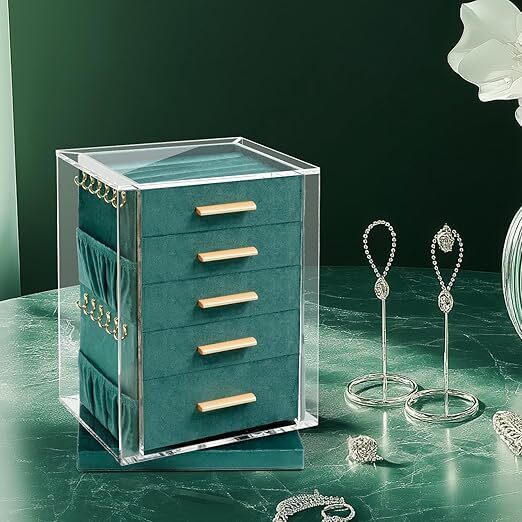 360° rotējoša, rotaslietu uzglabāšanas organizātors