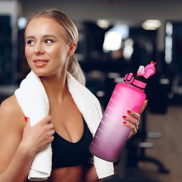 1,5 l ūdens pudele ar laika marķieriem, rozā/violeta